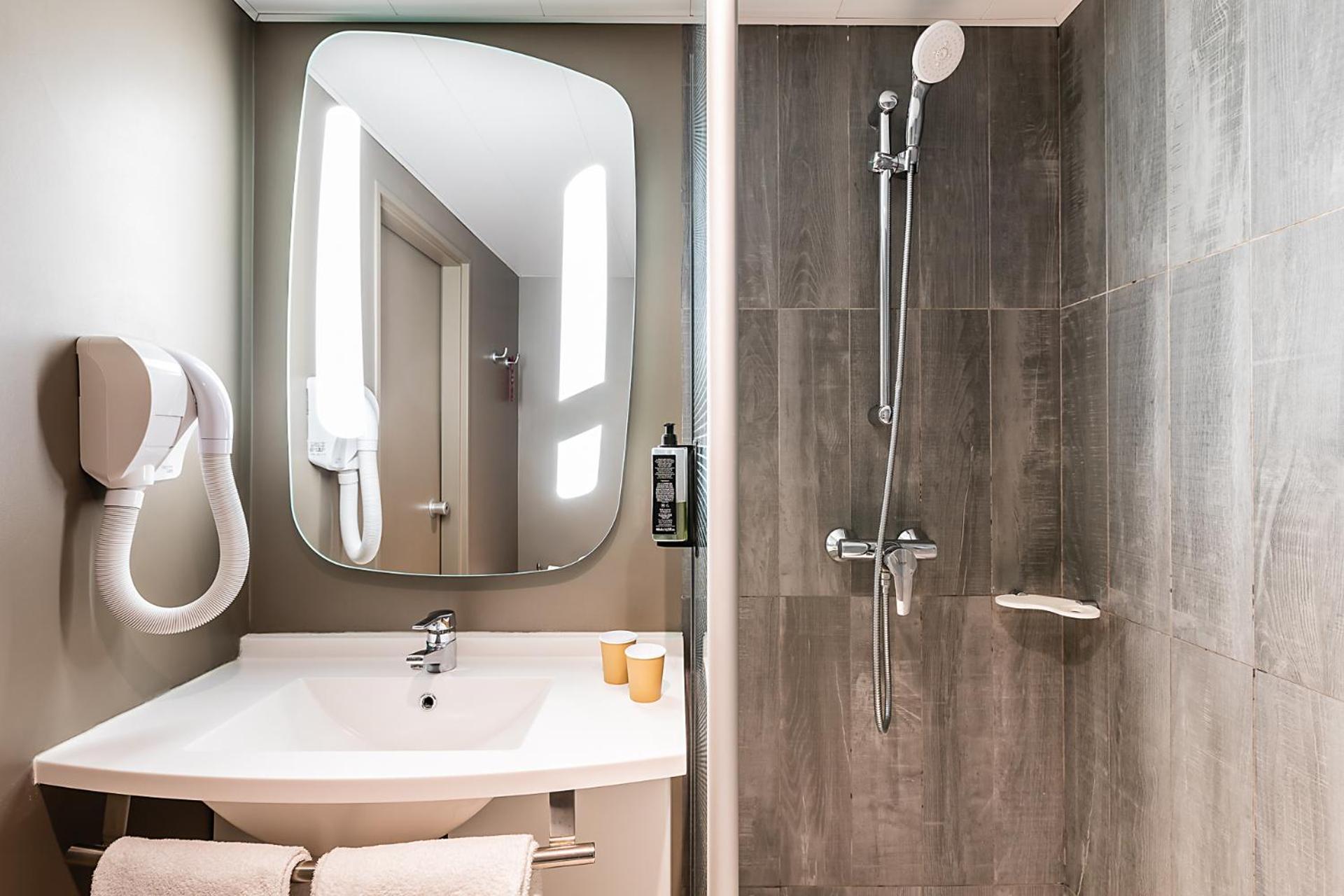 Hotel Ibis Lisboa Liberdade Экстерьер фото